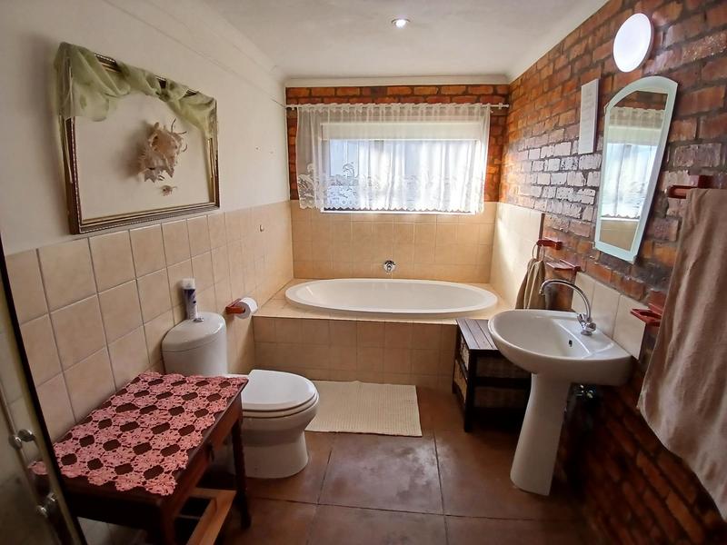 3 Bedroom Property for Sale in Stilbaai Wes Western Cape
